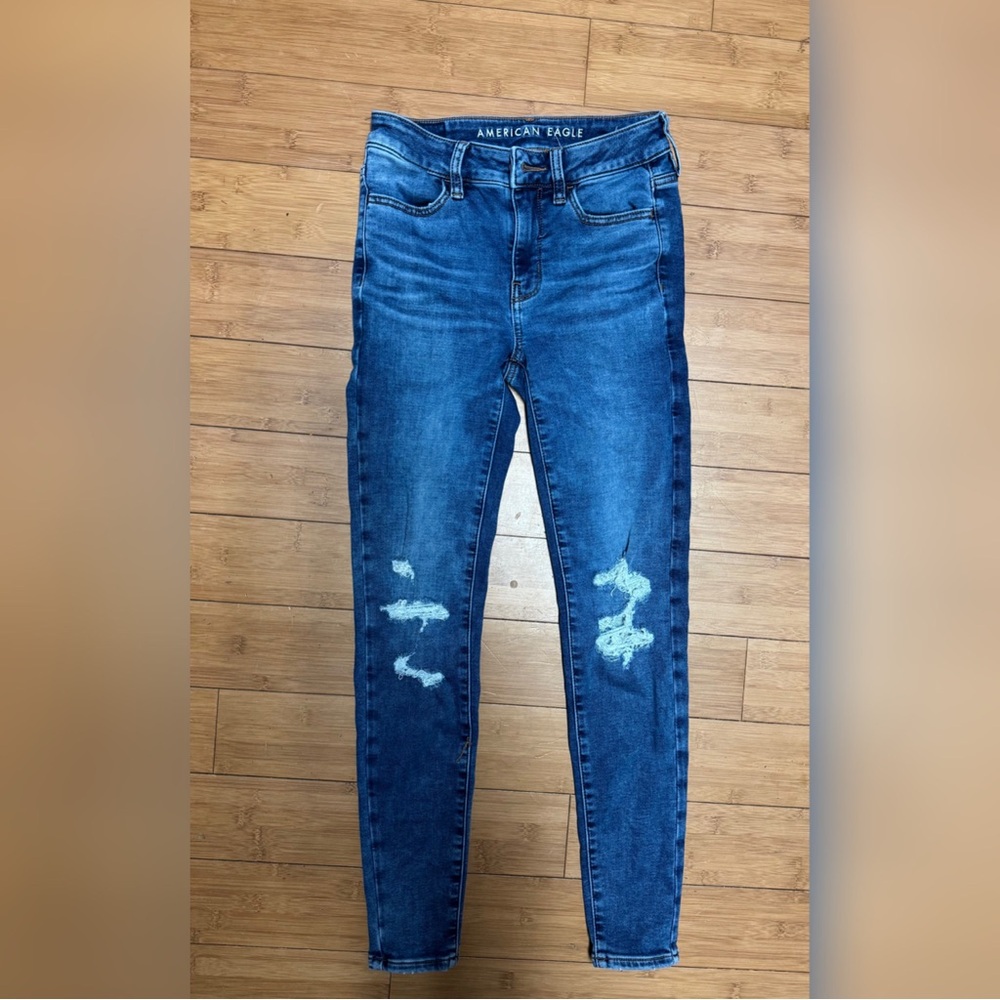 American Eagle Outfitters Women's Distressed Blue Skinny Jeans